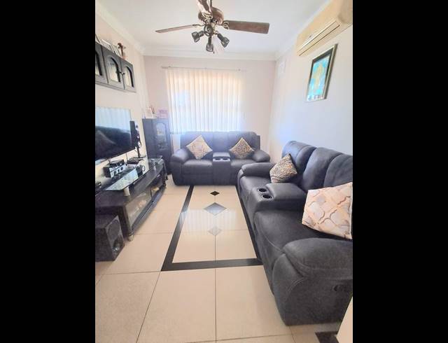 3 BEDROOM HOUSE FOR SALE IN BAKERVILLE GARDENS